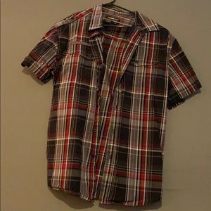Short sleeve button up